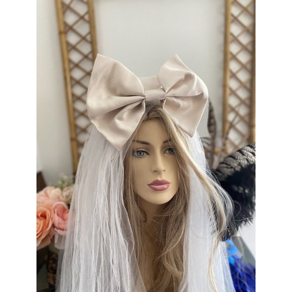 Vintage Large Satin Ivory Bow For Belt Formal Dress Hat Wedding or Belt 9"x10" - Picture 10 of 16